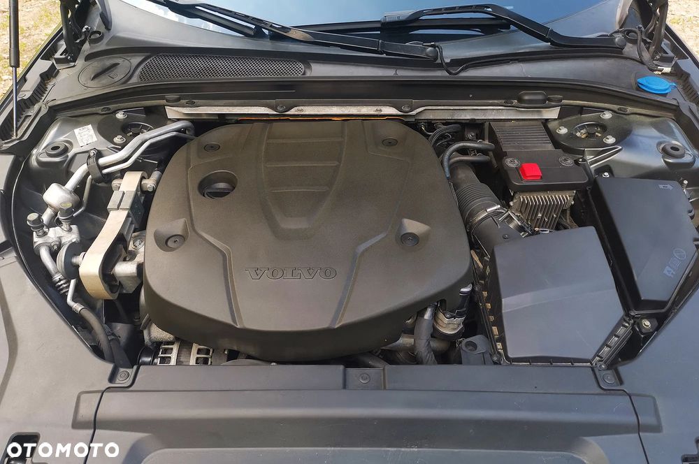 Volvo V90 Cross Country D4 AWD Pro - 14