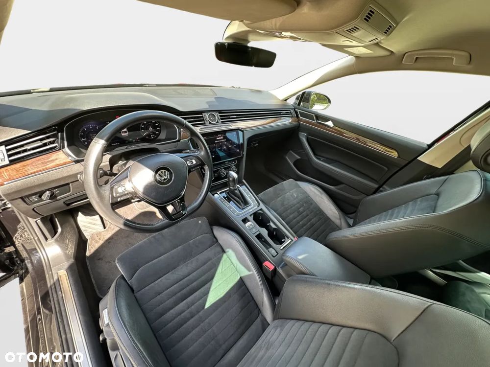 Volkswagen Passat 2.0 TSI BMT Highline DSG - 10