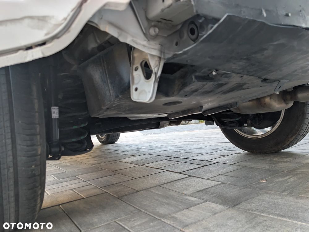 Toyota Yaris Cross - 18