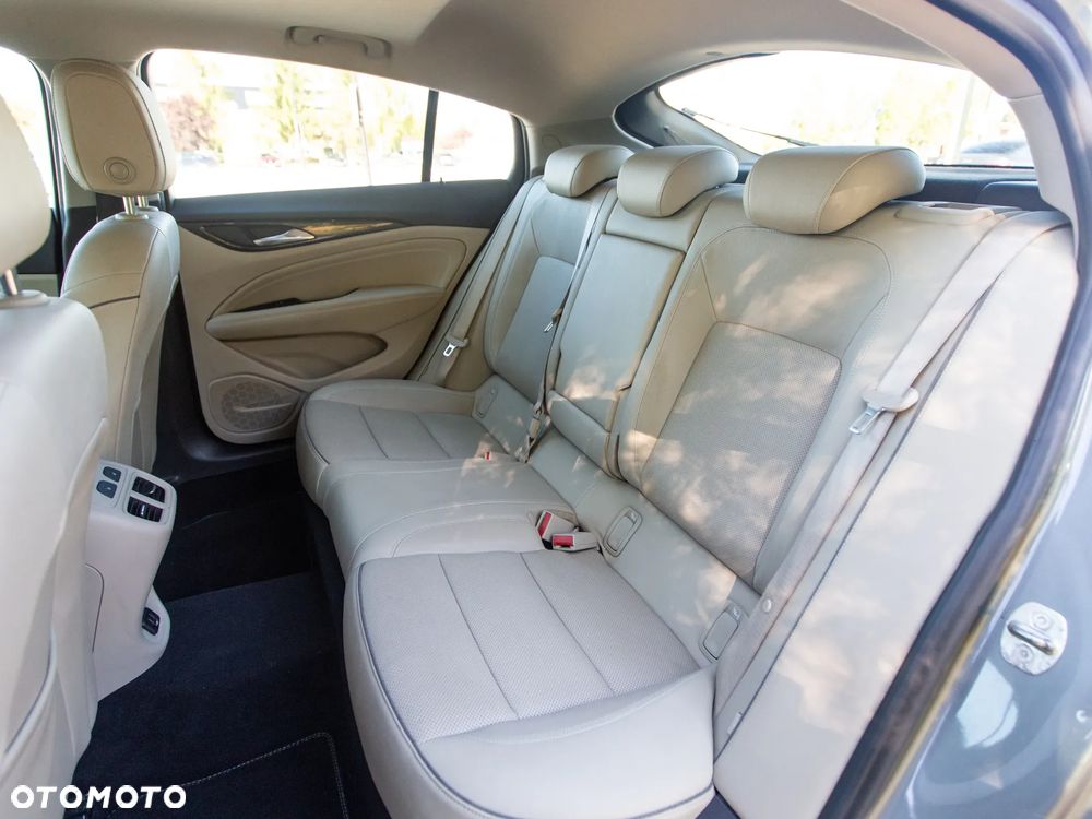 Opel Insignia 2.0 BiTrb D 4x4 Automatik Exclusive - 23