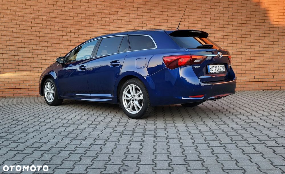 Toyota Avensis Touring Sports 1.8 Multidrive S Team Deutschland - 5