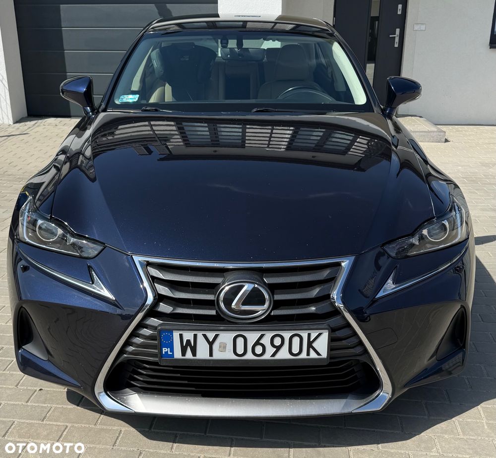 Lexus IS 200t Elegance - 1