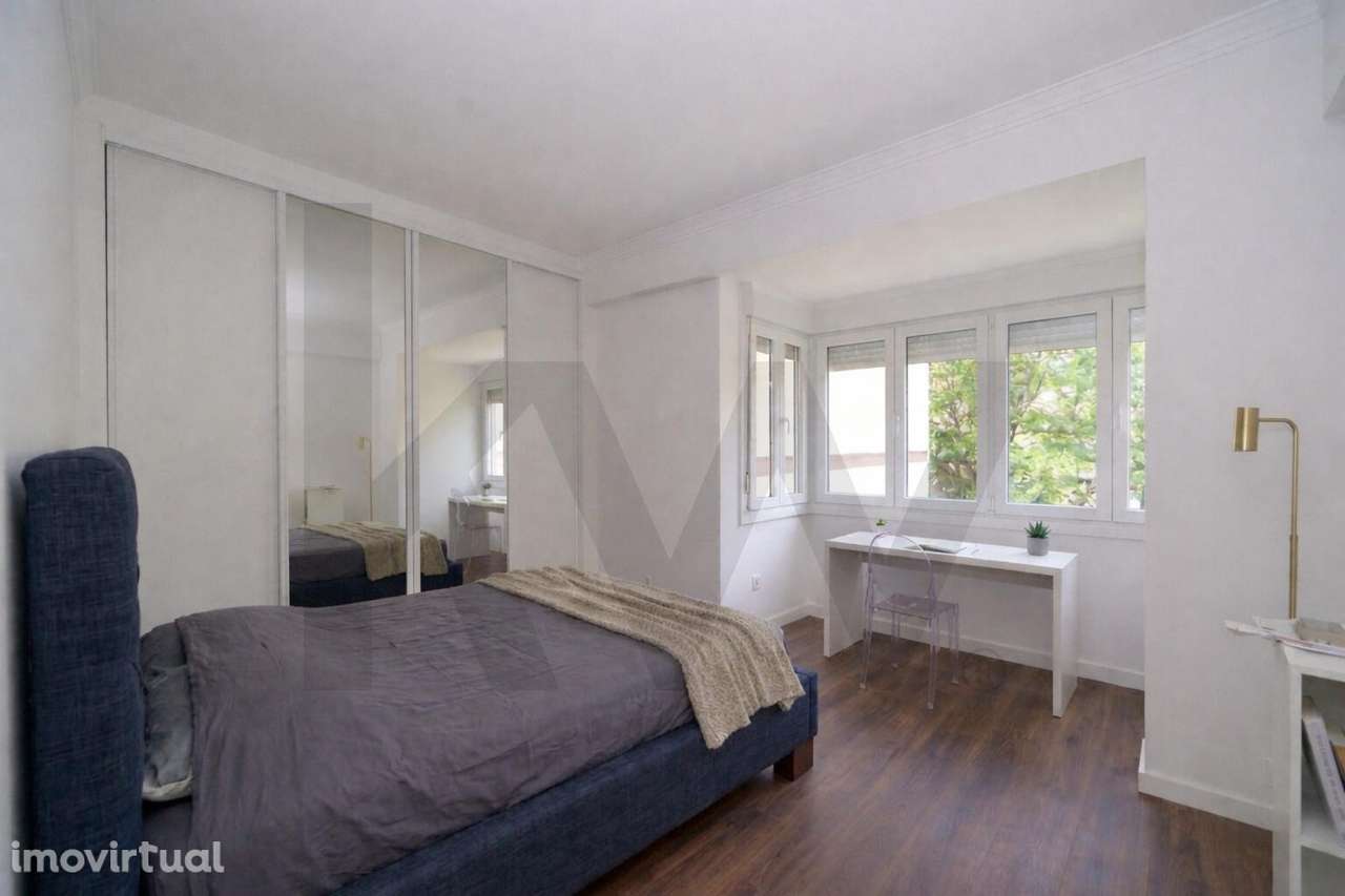 T2 Remodelado | Metro de Odivelas | Elevador | 2 WC | Luz Natural - Grande imagem: 3/15