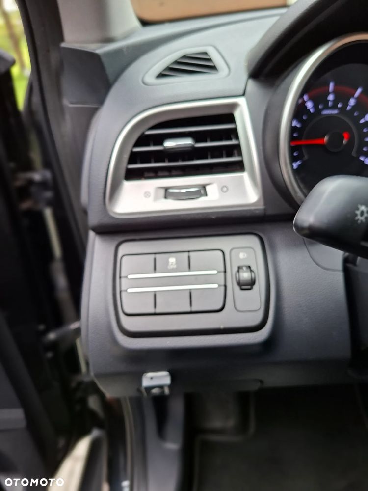 SsangYong/KGM Tivoli 1.6 Quartz - 22