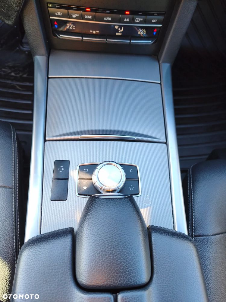 Mercedes-Benz Klasa E 220 CDI DPF BlueEFFICIENCY 7G-TRONIC Elegance - 16