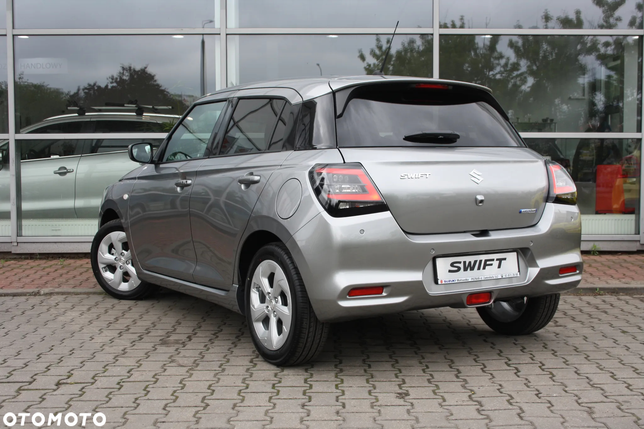 Suzuki Swift 1.2 Dualjet SHVS Premium Plus CVT - 6