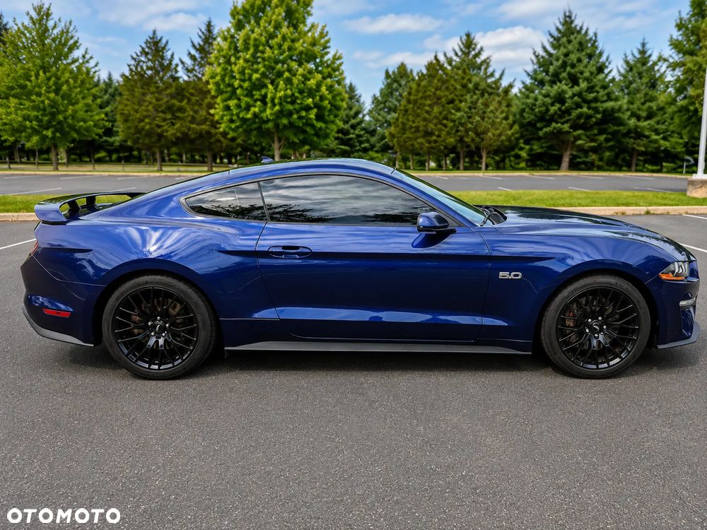 Ford Mustang - 6