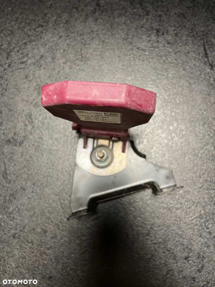 5E0035497 SKODA OCTAVIA IV KOMBI  2022 R WZMACNIACZ ANTENY UCHWYT - 2