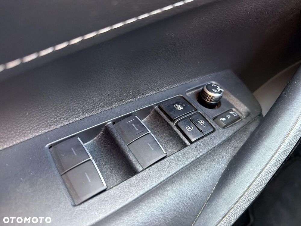 Toyota Corolla 1.8 Hybrid Comfort - 23