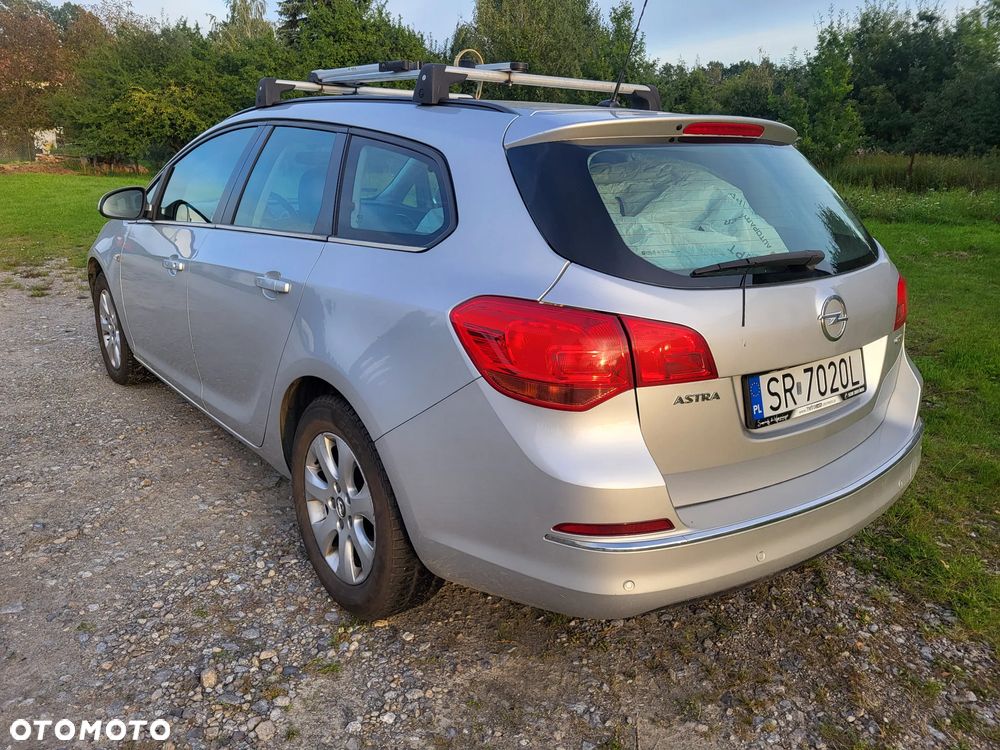 Opel Astra IV 1.6 CDTI Enjoy - 3
