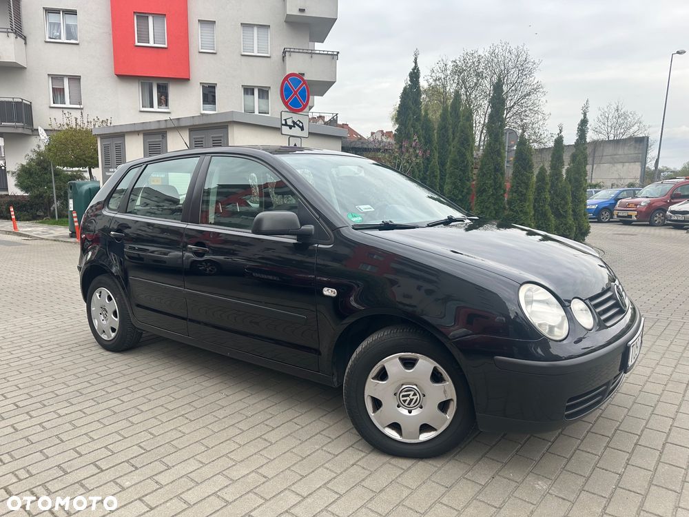 Volkswagen Polo 1.4 16V Basis - 3