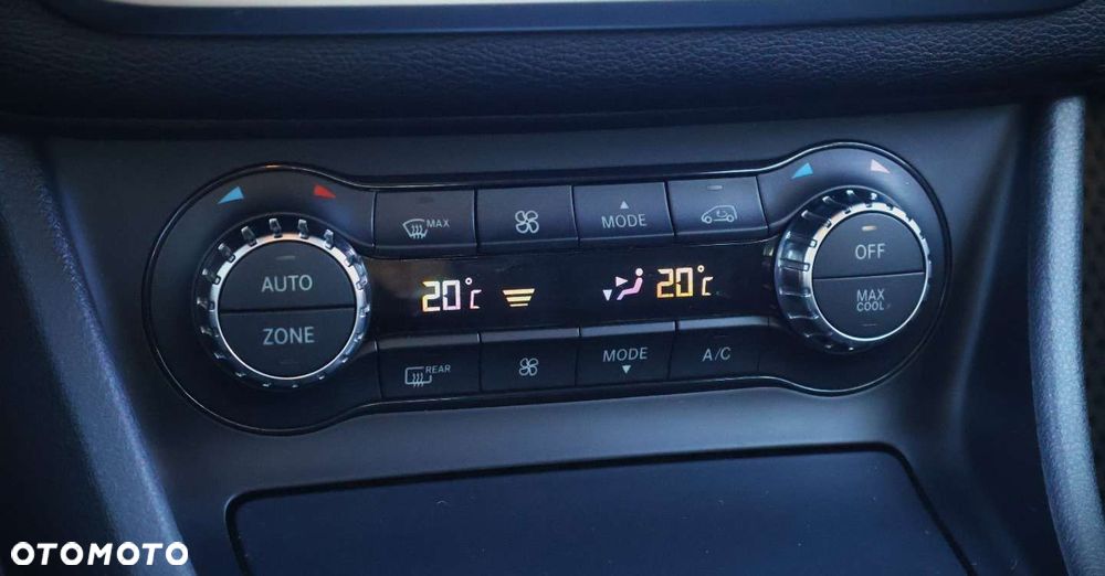 Mercedes-Benz CLA - 30