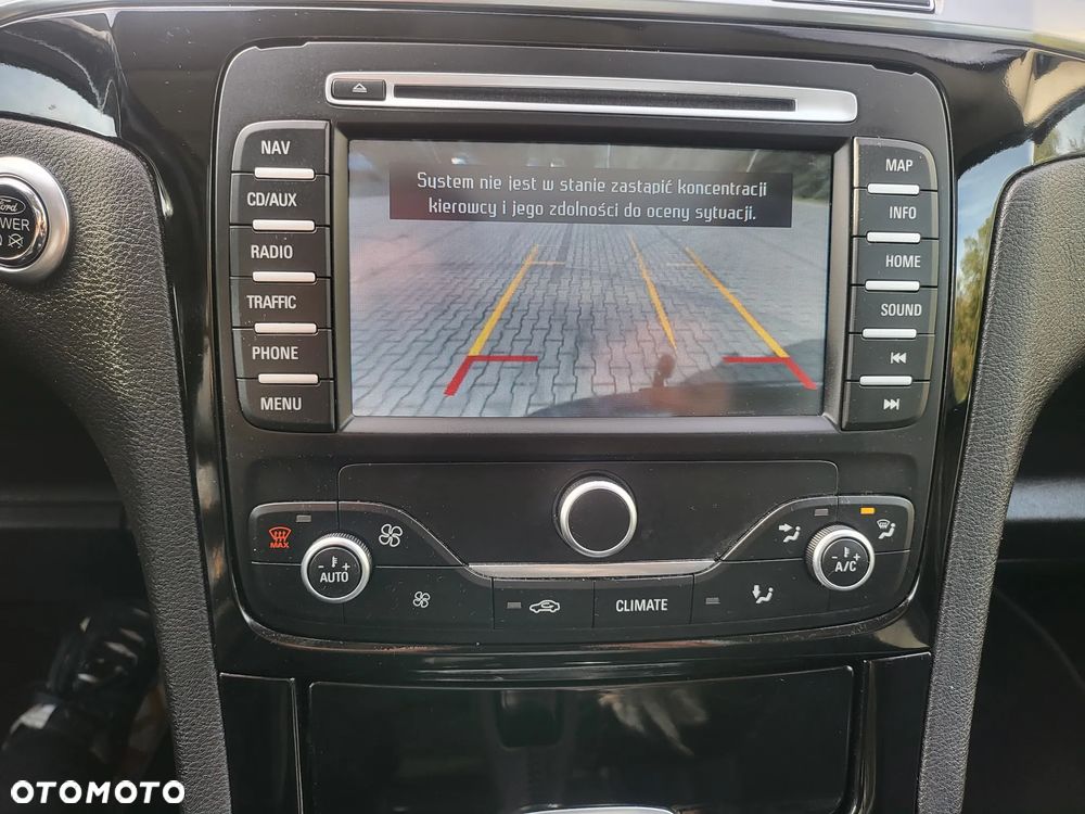 Ford S-Max 2.0 TDCi DPF Titanium X - 26