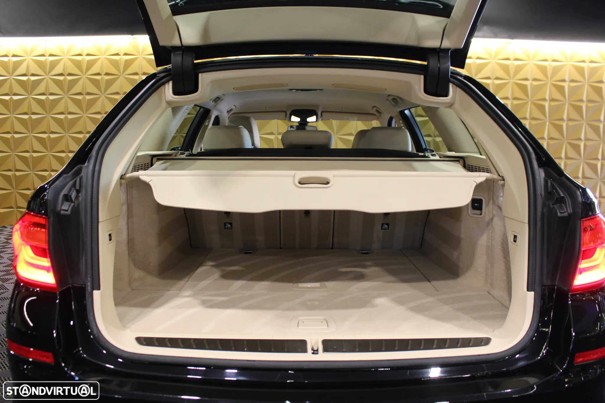 BMW 525 d Line Luxury Auto - 31