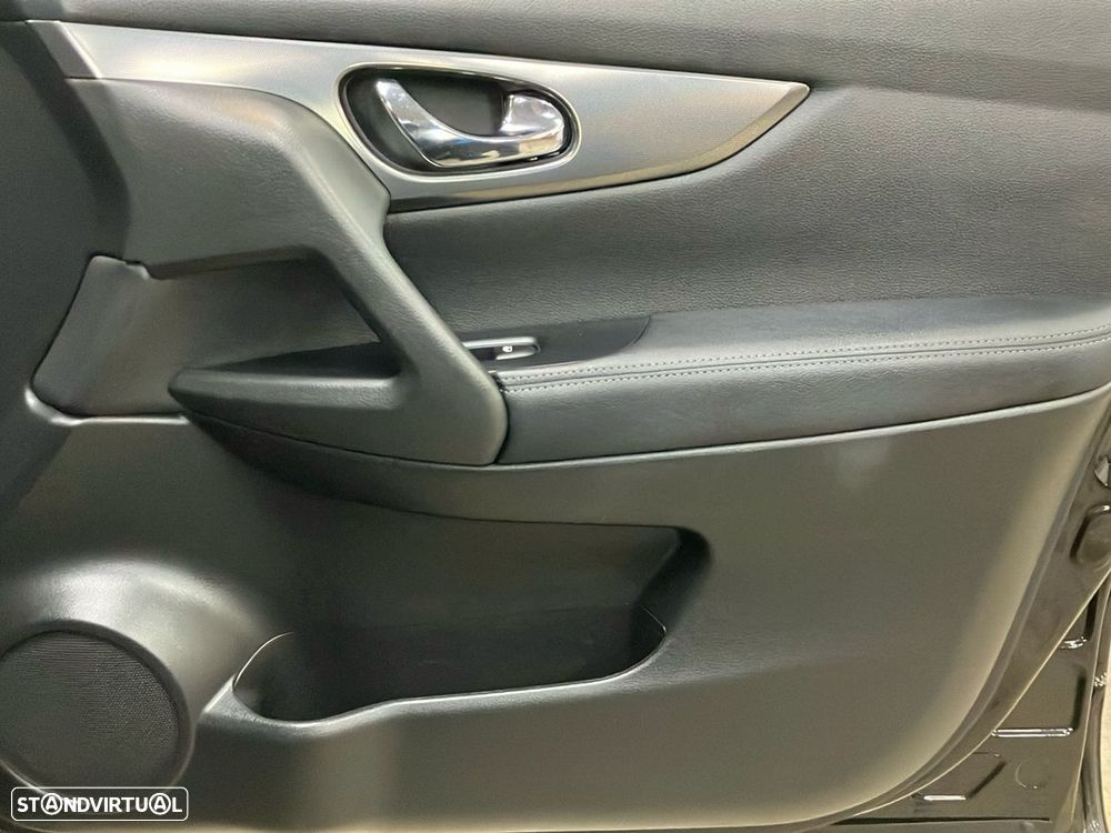 Nissan Qashqai 1.3 DIG-T N-Connecta - 18