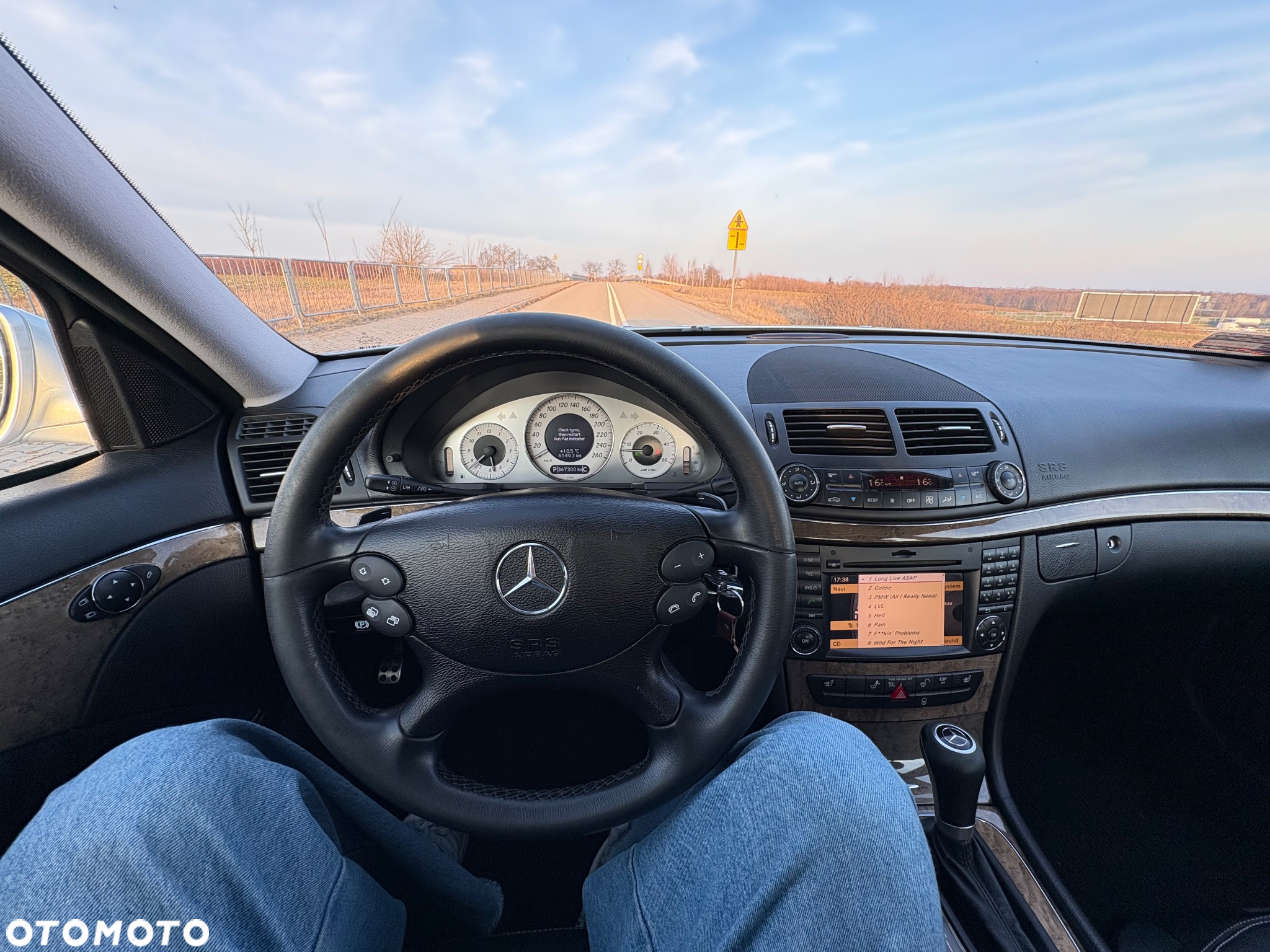 Mercedes-Benz Klasa E 420 CDI Avantgarde - 19