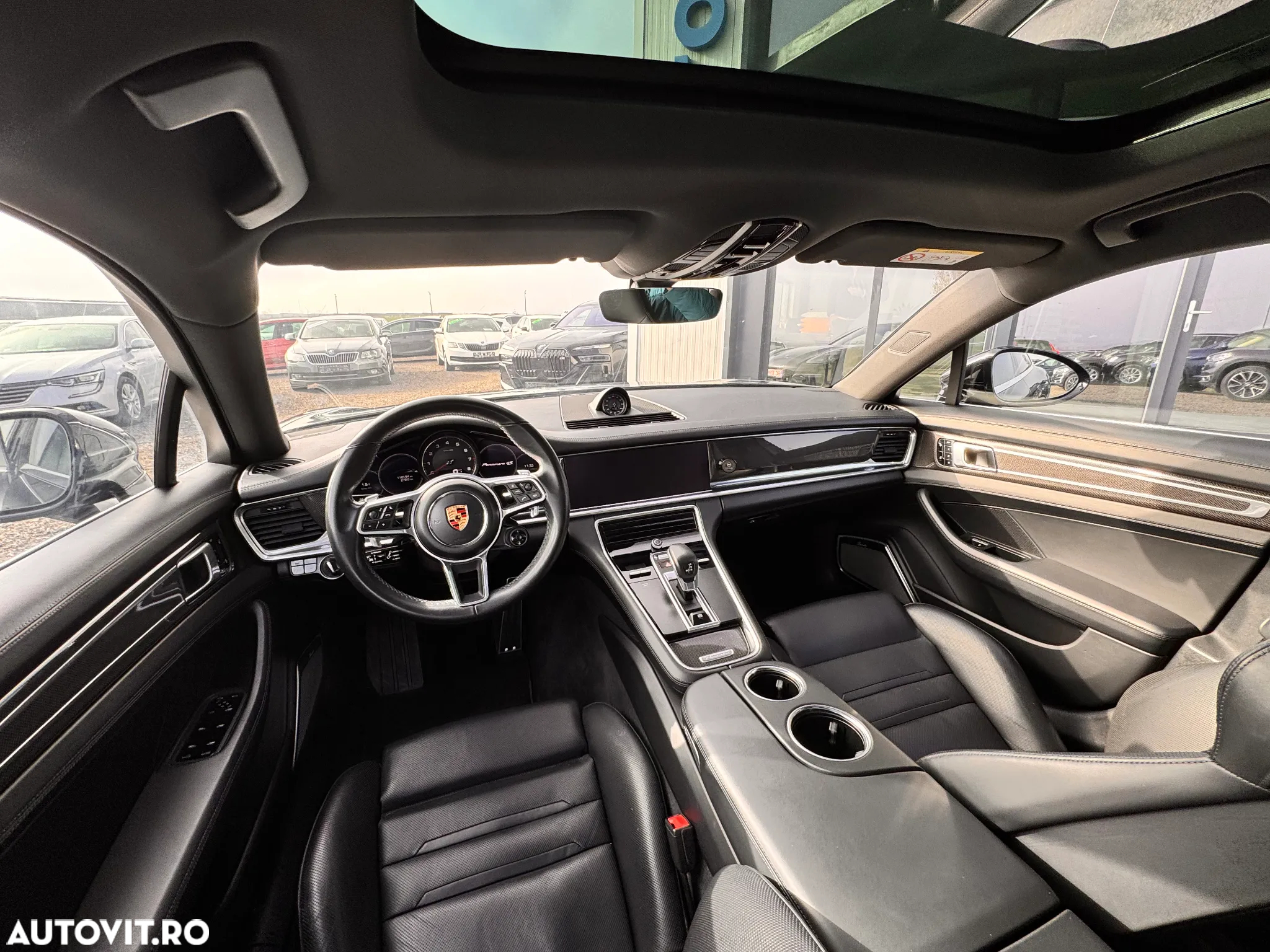 Porsche Panamera 4S Sport Turismo - 24