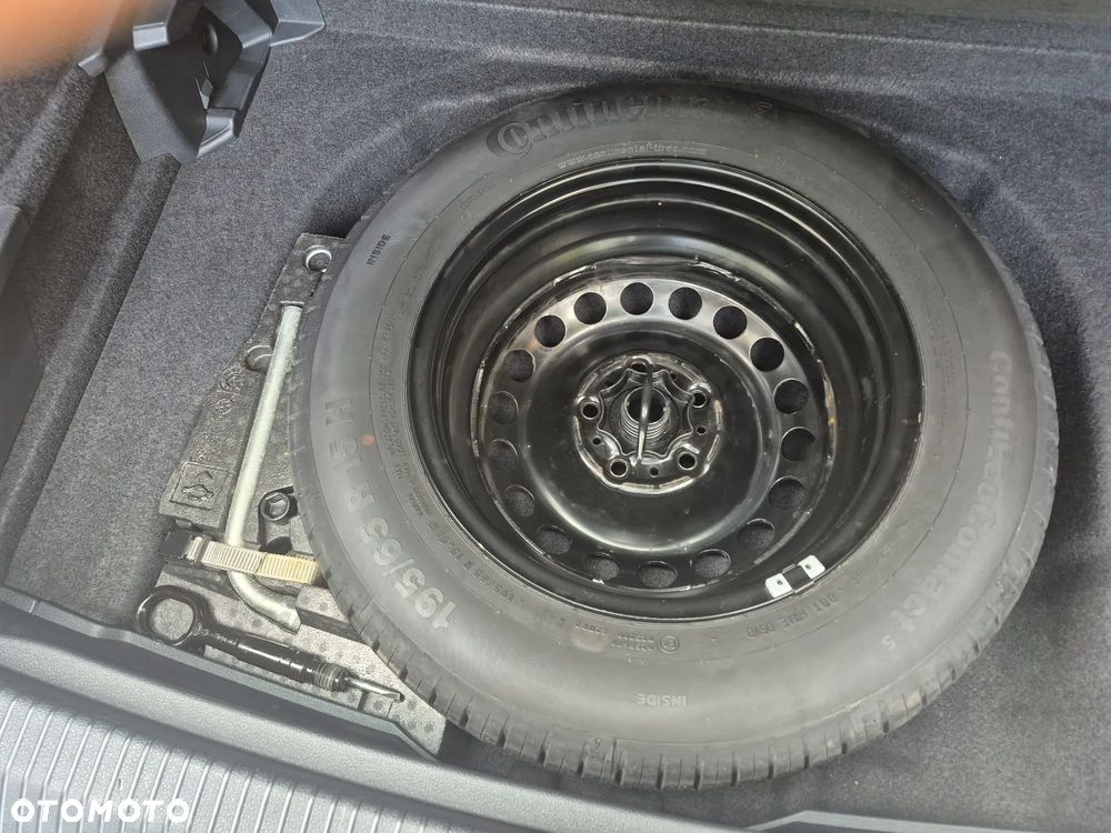 Volkswagen Golf Sportsvan - 16