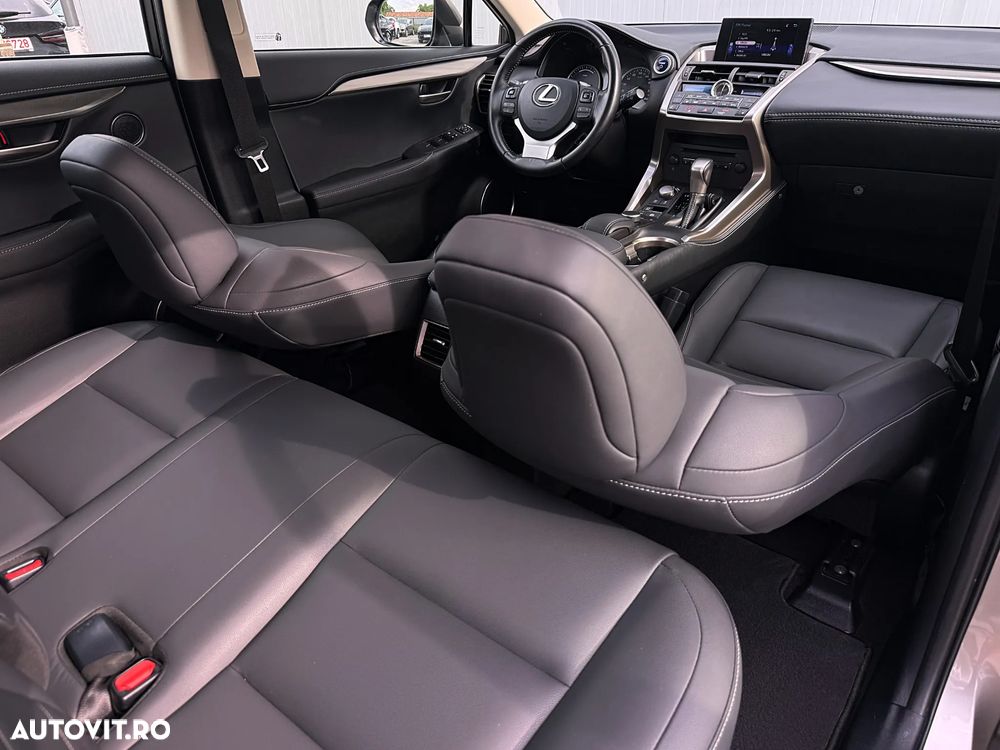 Lexus Seria NX 300h AWD Luxury - 17