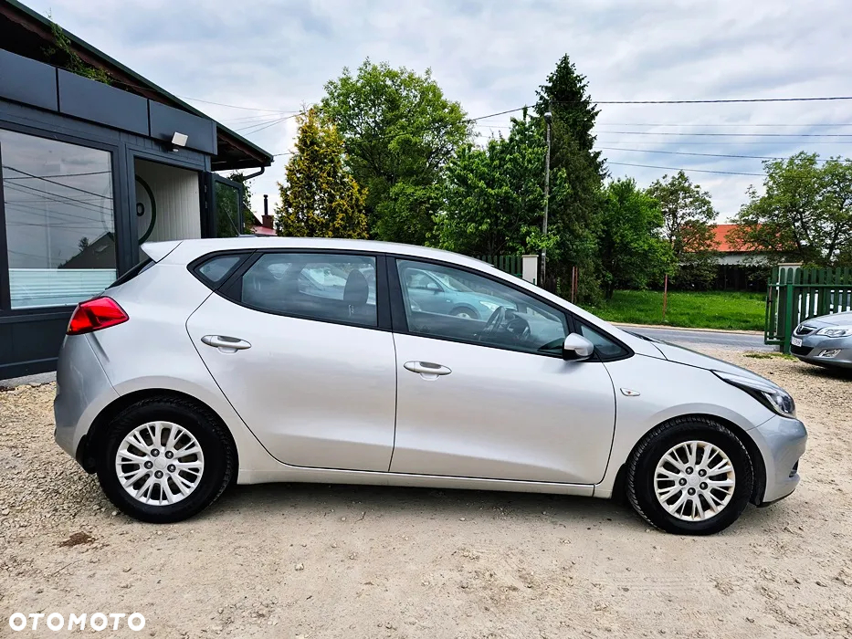 Kia Ceed Cee'd 1.4 XL - 11