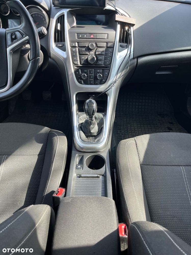 Opel Astra 1.6 T Enjoy - 13