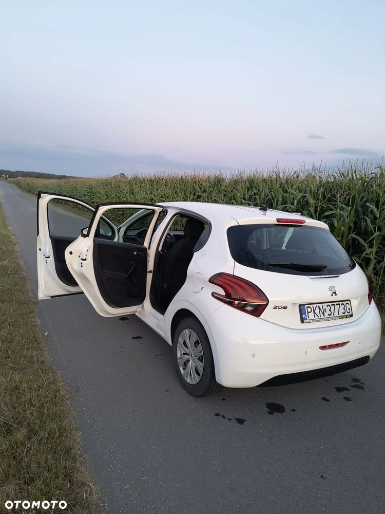 Peugeot 208 - 7
