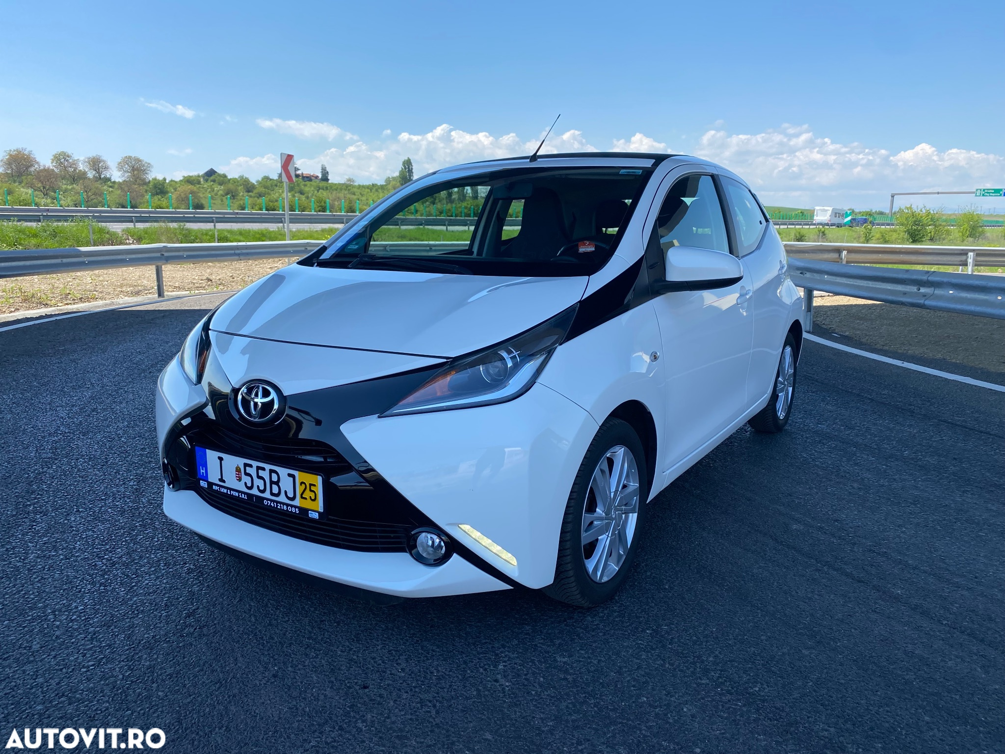 Toyota Aygo 1.0 X - wave - 2