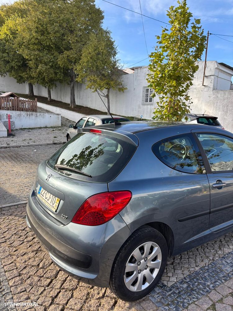 Peugeot 207 1.4 HDi Urban - 8