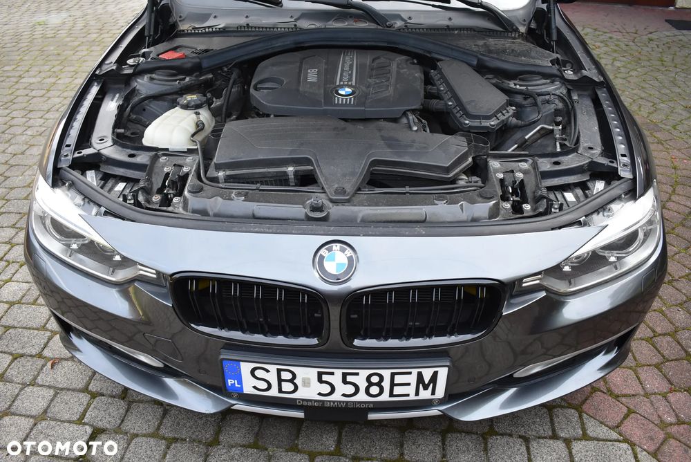 BMW Seria 3 320d xDrive Modern Line - 31