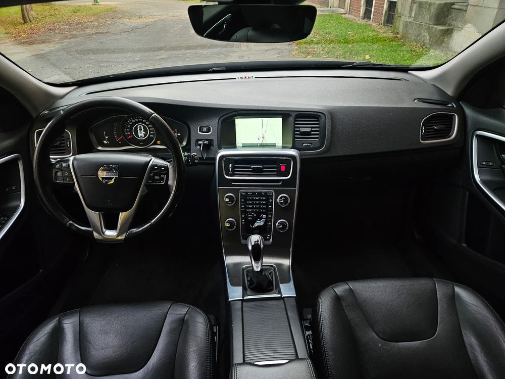 Volvo V60 D4 Drive-E Momentum - 7