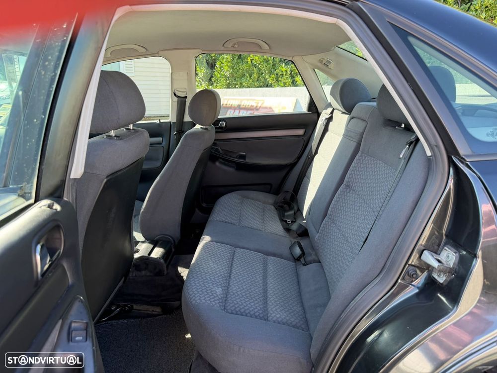 Audi A4 1.9 TDI Confort - 11