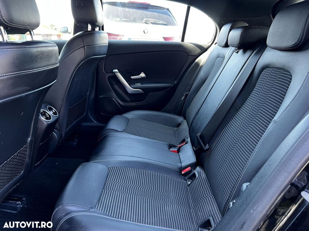 Mercedes-Benz A - 38