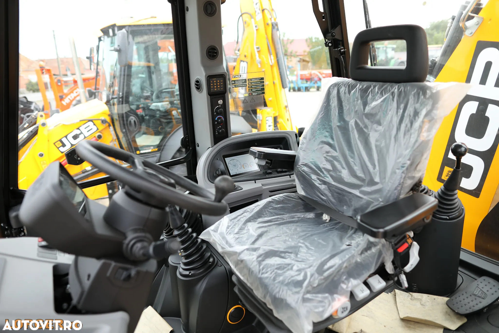 JCB 3CX 14L5WM - 17