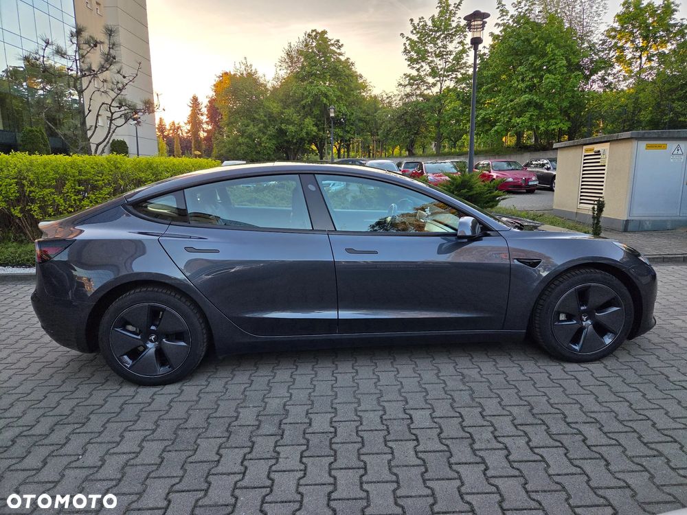 Tesla Model 3 Standard Reichweite Plus Hinterradantrieb - 6