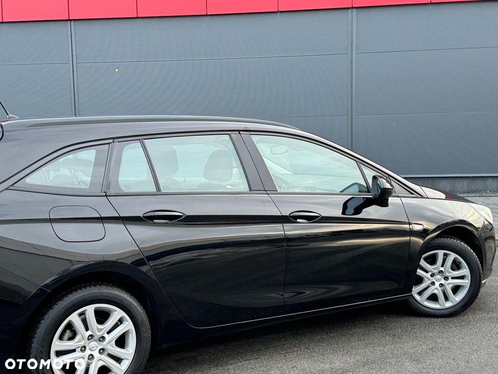 Opel Astra 1.6 CDTI Essentia - 13