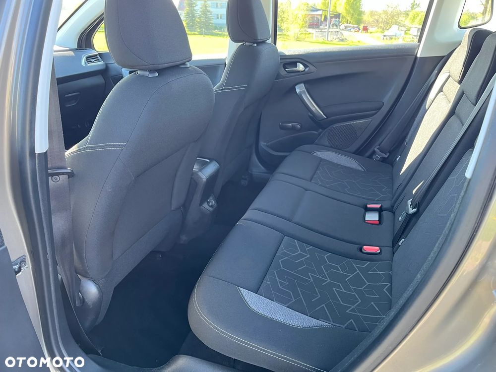 Peugeot 2008 1.2 Pure Tech GPF Style S&S EAT6 - 13