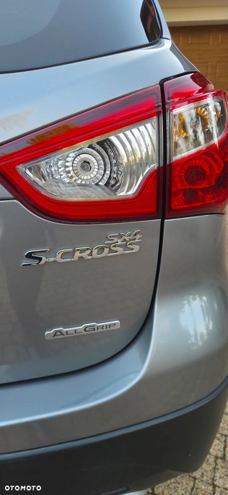 Suzuki SX4 S-Cross 1.6 Premium 4WD - 11