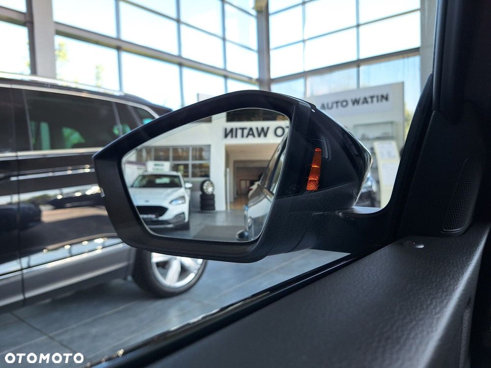 Skoda Superb 2.0 TDI SCR Sportline DSG - 24