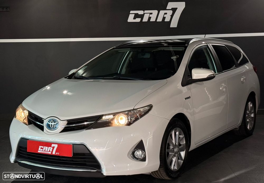 Toyota Auris Touring Sports 2014 photo 3