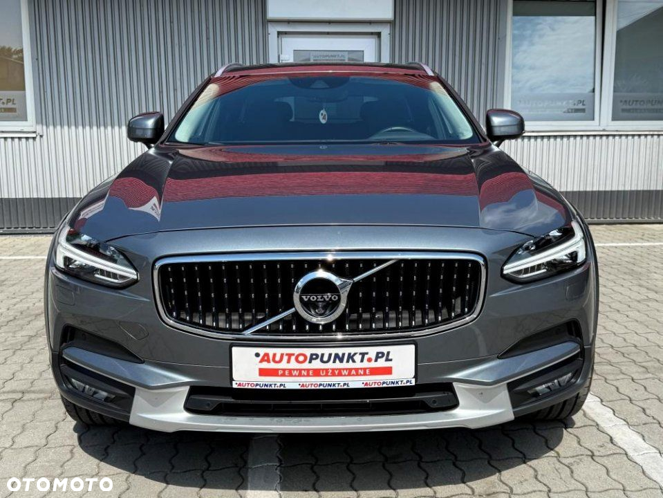 Volvo V90 Cross Country - 8