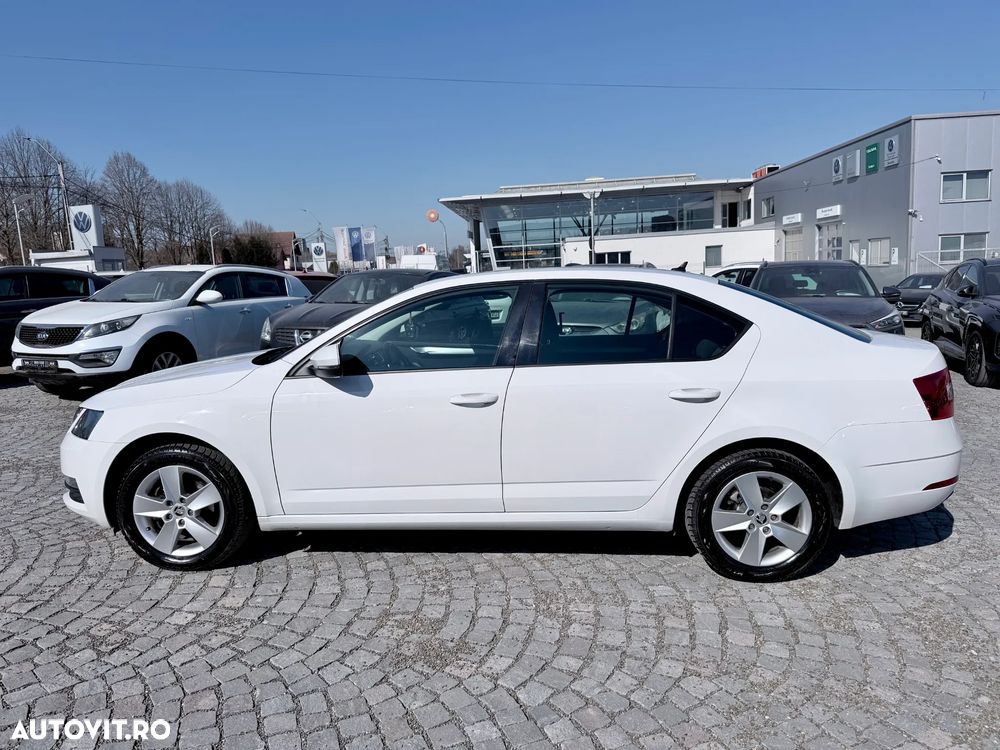 Skoda Octavia 1.6 TDI Ambition - 16