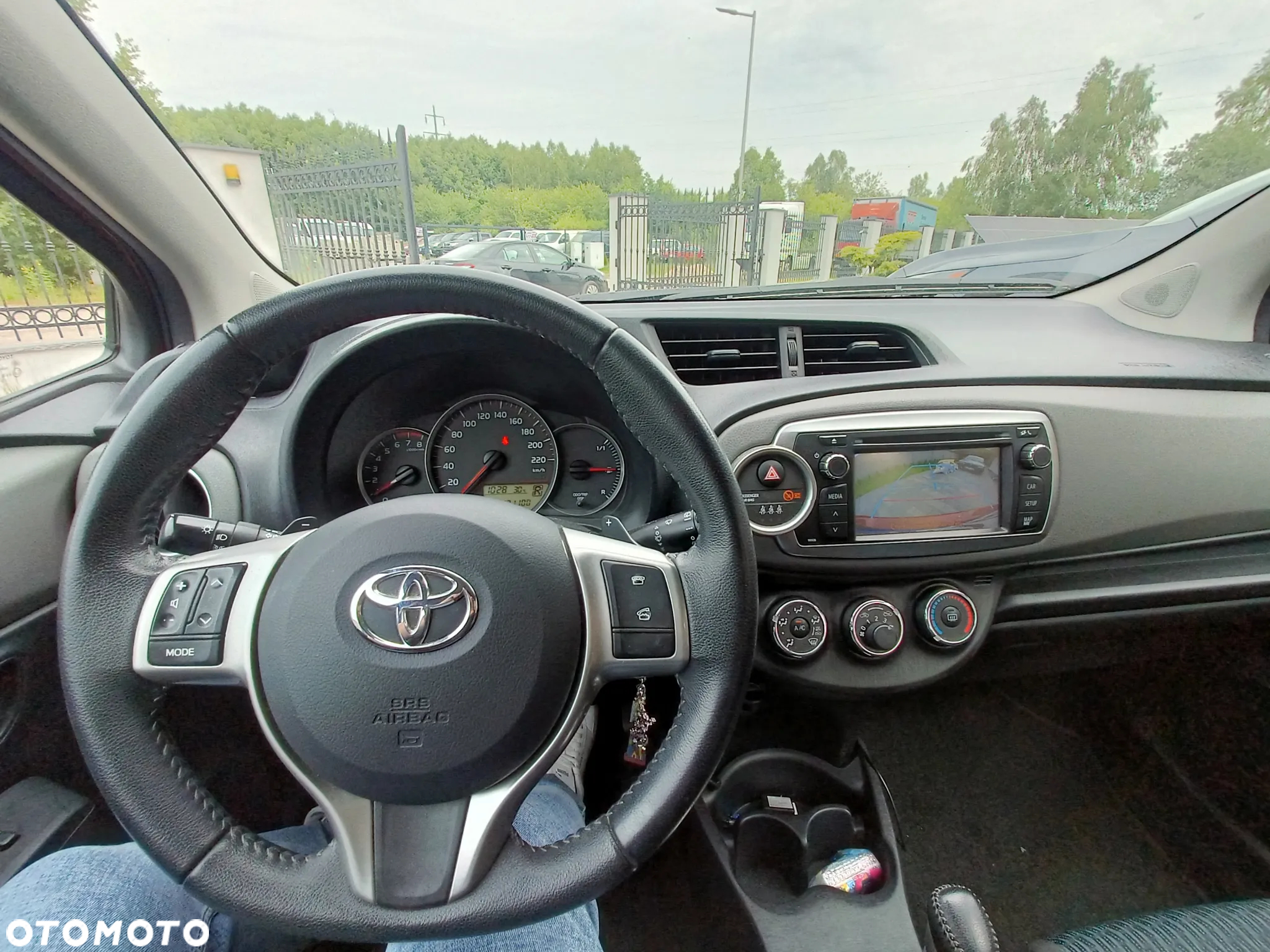 Toyota Yaris - 7