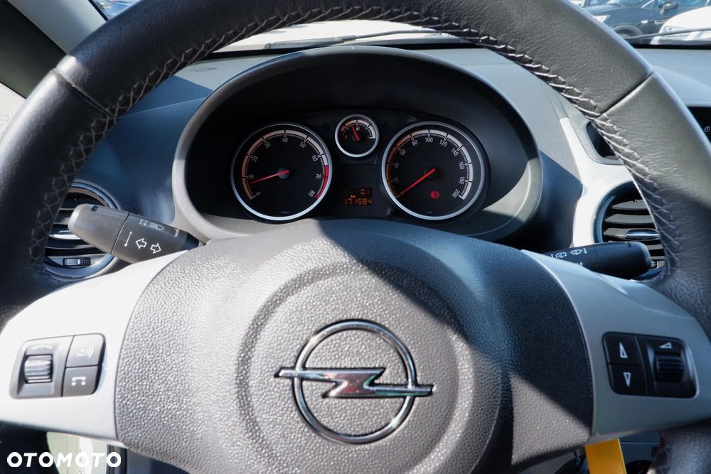 Opel Corsa 1.2 16V 111 - 18