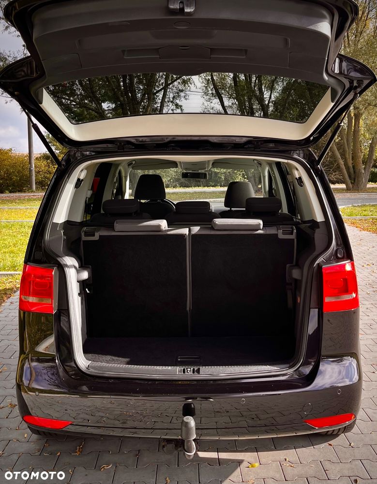 Volkswagen Touran 2.0 TDI DPF Comfortline - 14