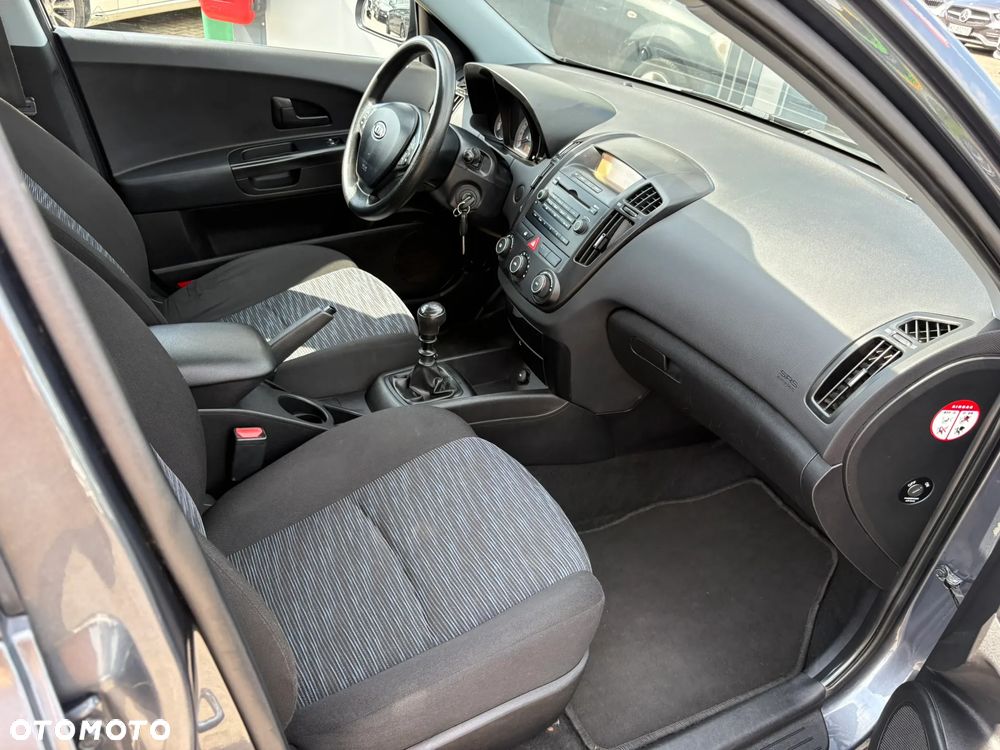 Kia Ceed 1.6 CVVT LX - 21
