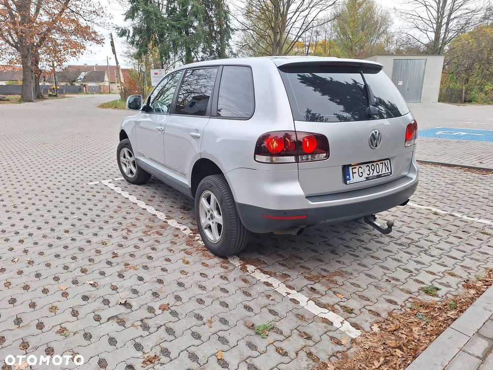 Volkswagen Touareg - 2