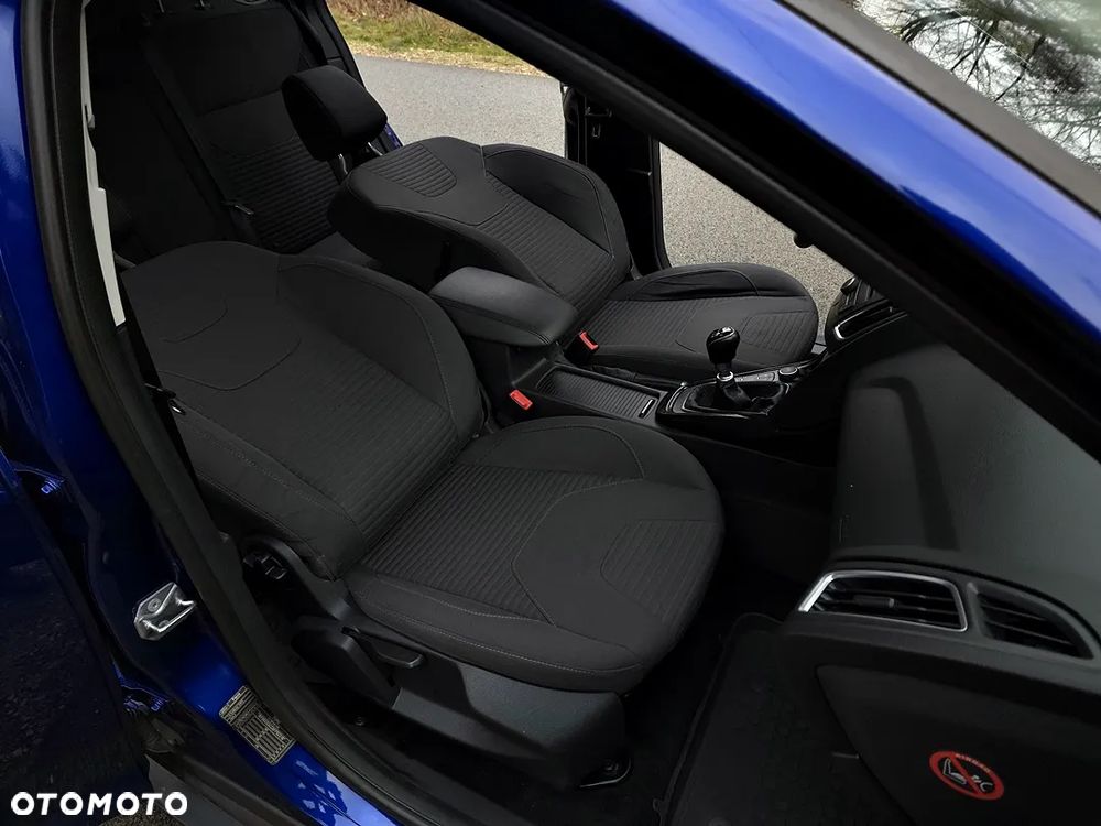 Ford Focus 1.0 EcoBoost Titanium - 40