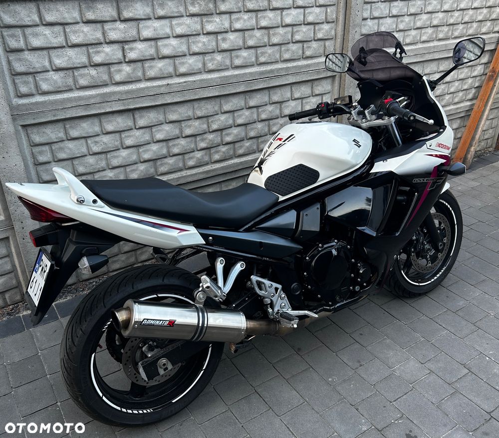 Suzuki GSX - 4