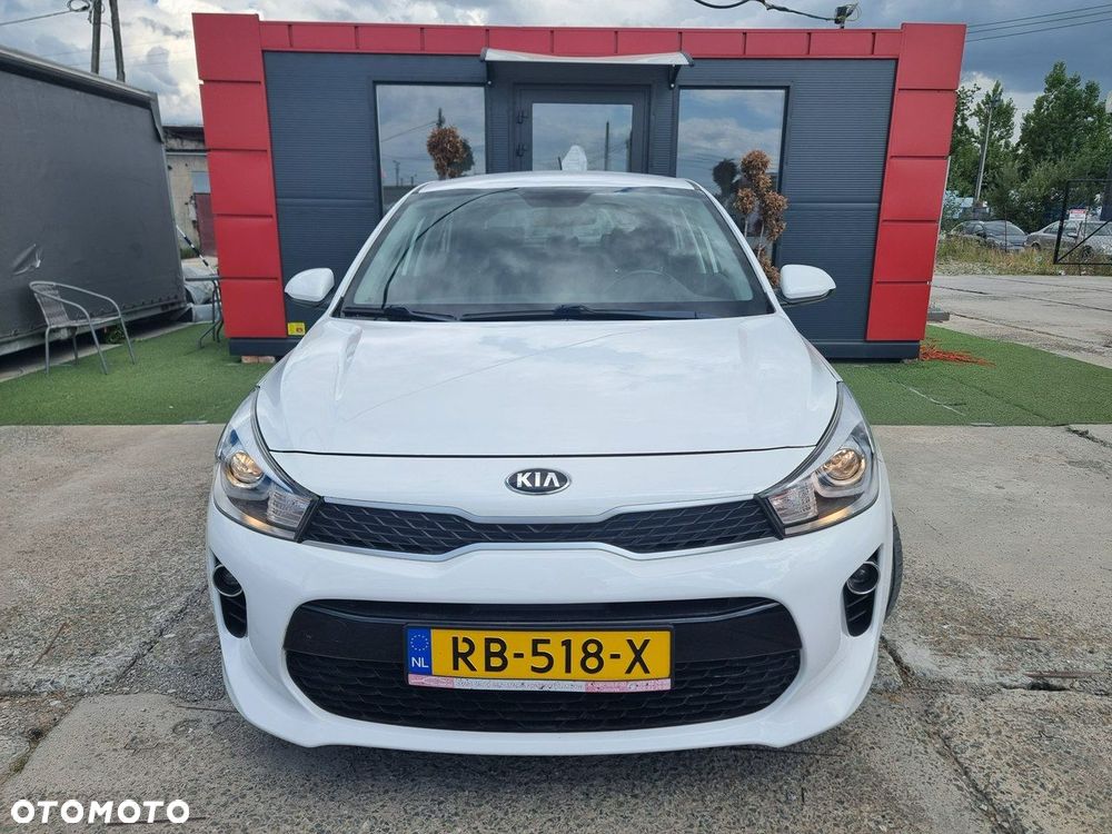 Kia Rio - 2
