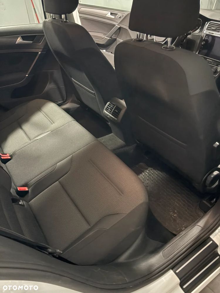 Volkswagen Golf 1.4 TSI BMT Comfortline - 12